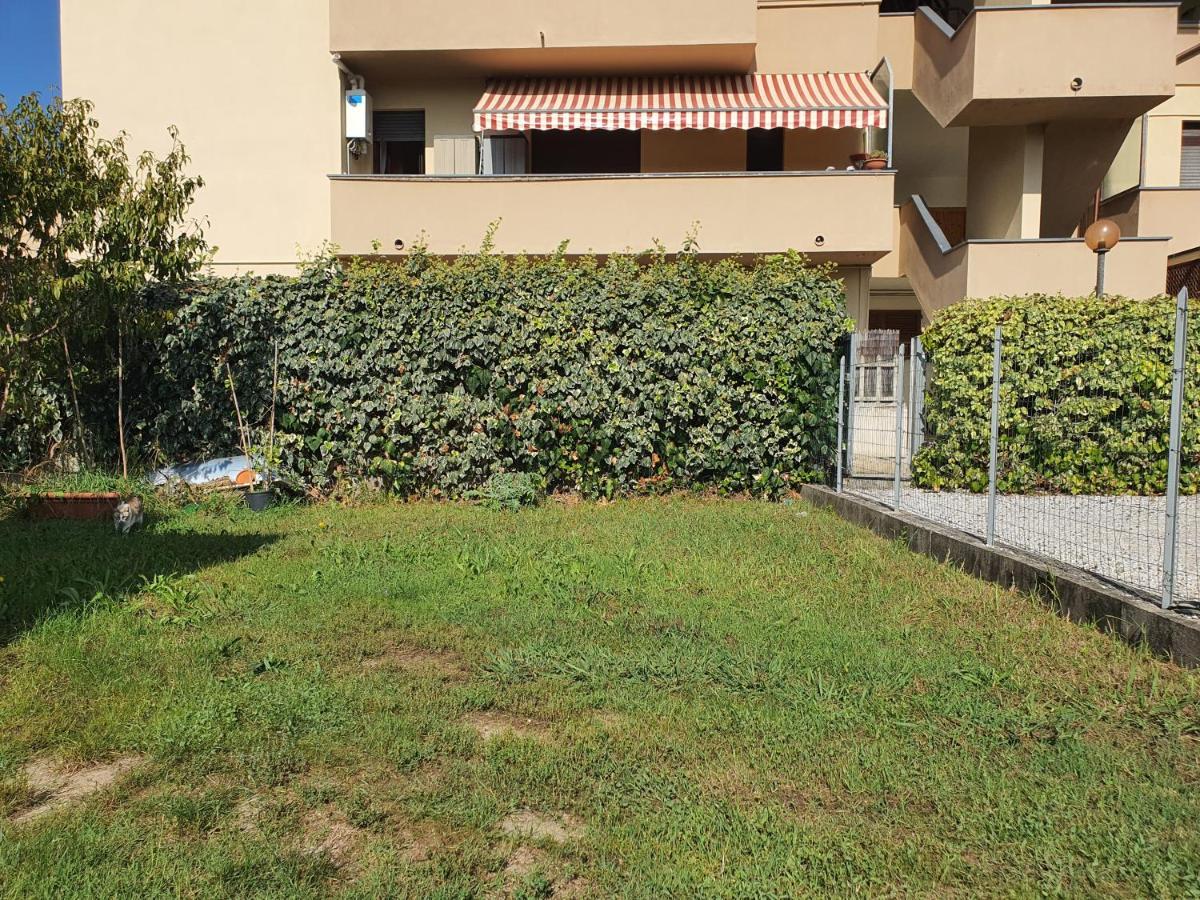 La Casetta Di Silvia Mommio Exteriér fotografie